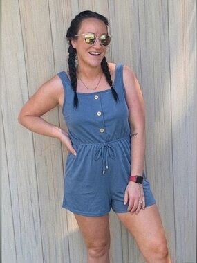 Blue Sleeveless Button-Front Romper 💙